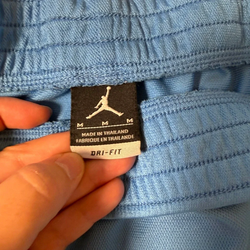 Athletic Basketball Jordan Dri-FIT Shorts Mens M Blue Navy Colorblock
